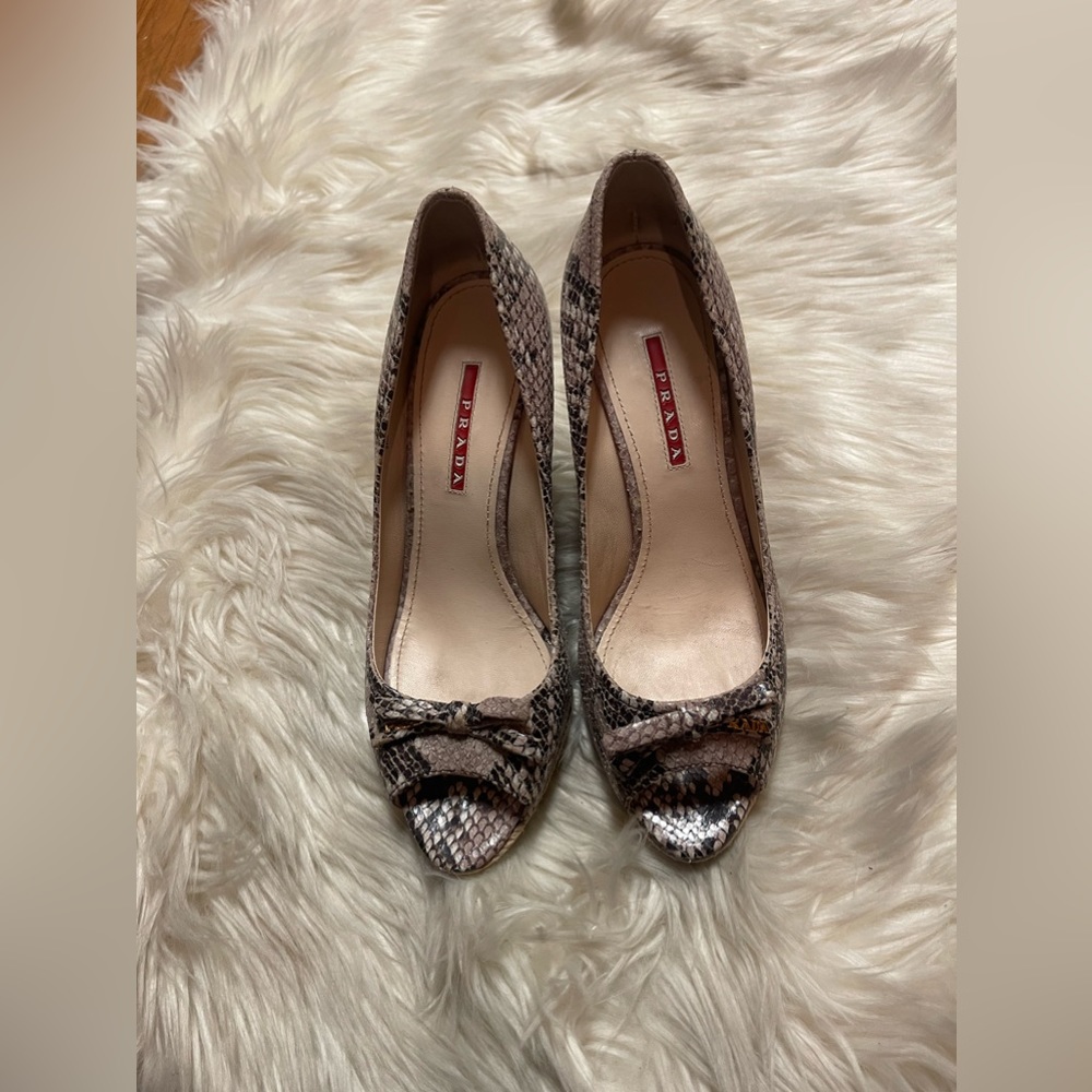 Prada Python pink snake skin Peep- toe wedge - Picture 9 of 16